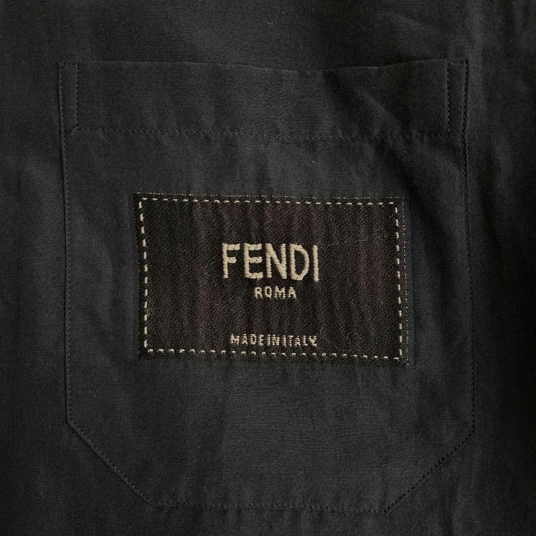 FENDI(フェンディ)の【レアデザイン】フェンディ ロゴパッチ シャツ シンプル ロゴ 38 ポケット メンズのトップス(シャツ)の商品写真