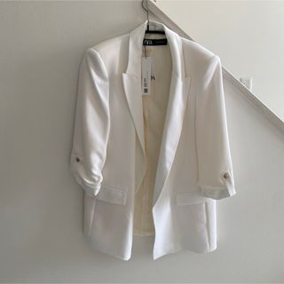 ザラ(ZARA)のZARA 新品　ジャケット　ホワイト(テーラードジャケット)