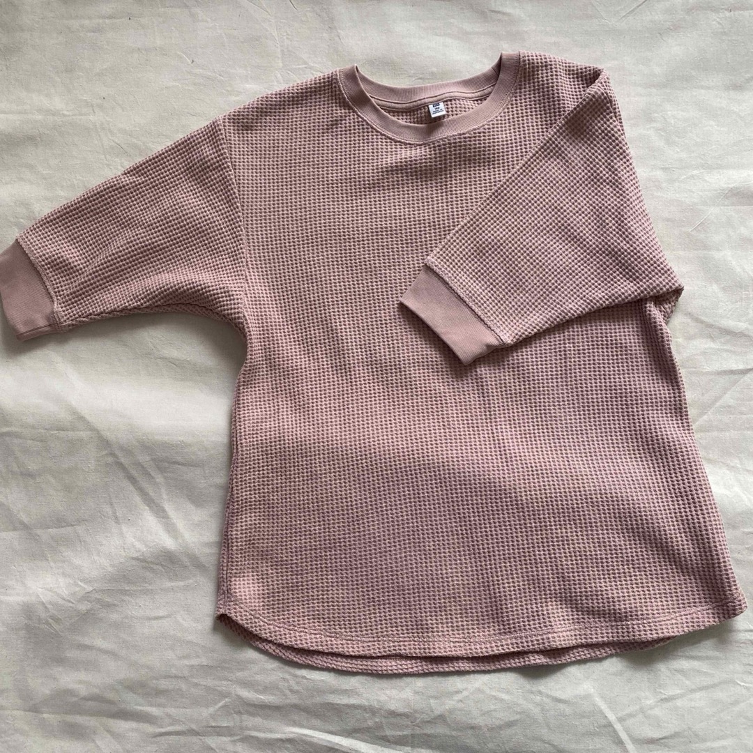 UNIQLO(ユニクロ)のUNIQLO ユニクロ　キッズ　トップス　140 キッズ/ベビー/マタニティのキッズ服女の子用(90cm~)(Tシャツ/カットソー)の商品写真