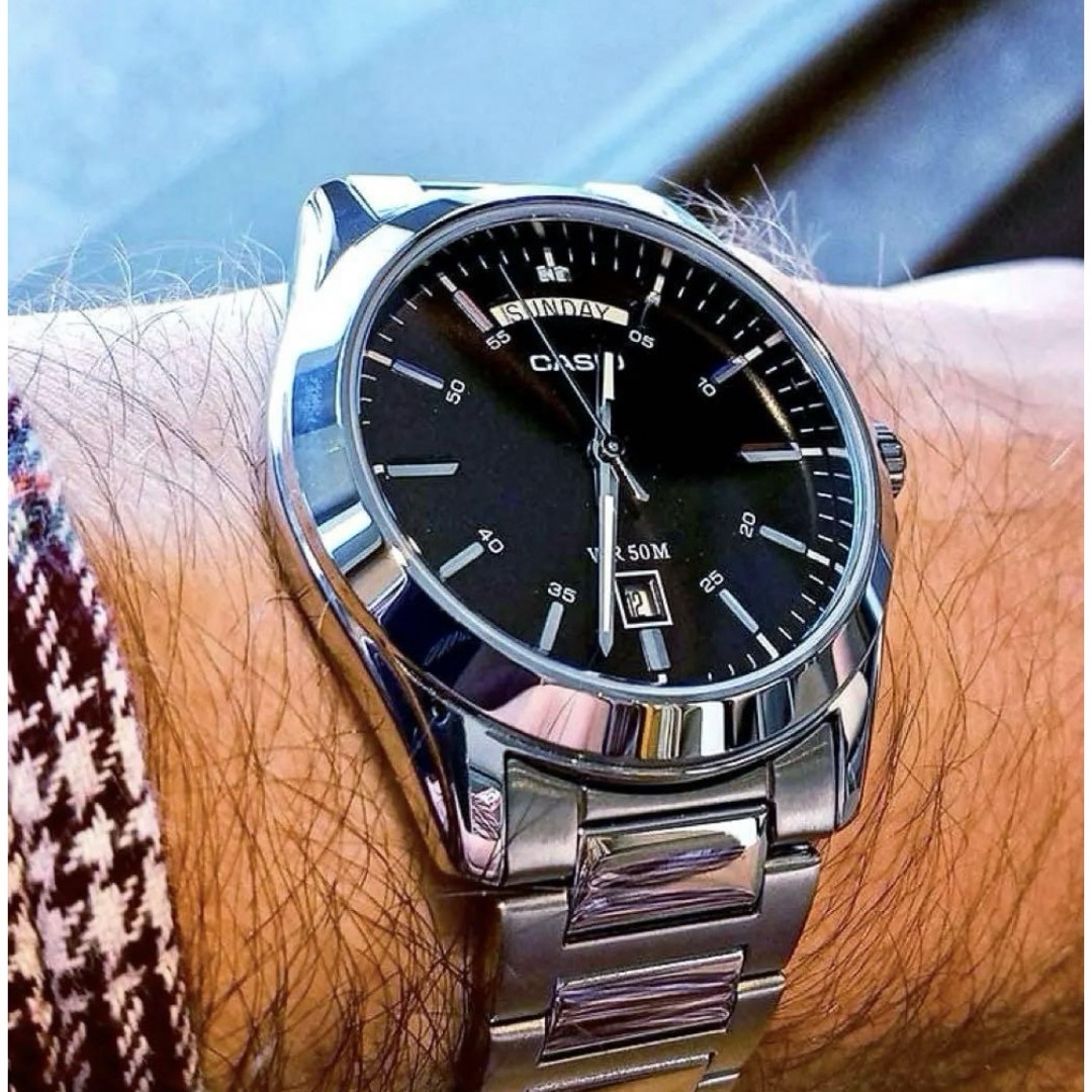 CASIO(カシオ)の【限定1 本】カシオ　アナログ腕時計　新品　レトロシンプルデザイン　海外モデル メンズの時計(腕時計(アナログ))の商品写真