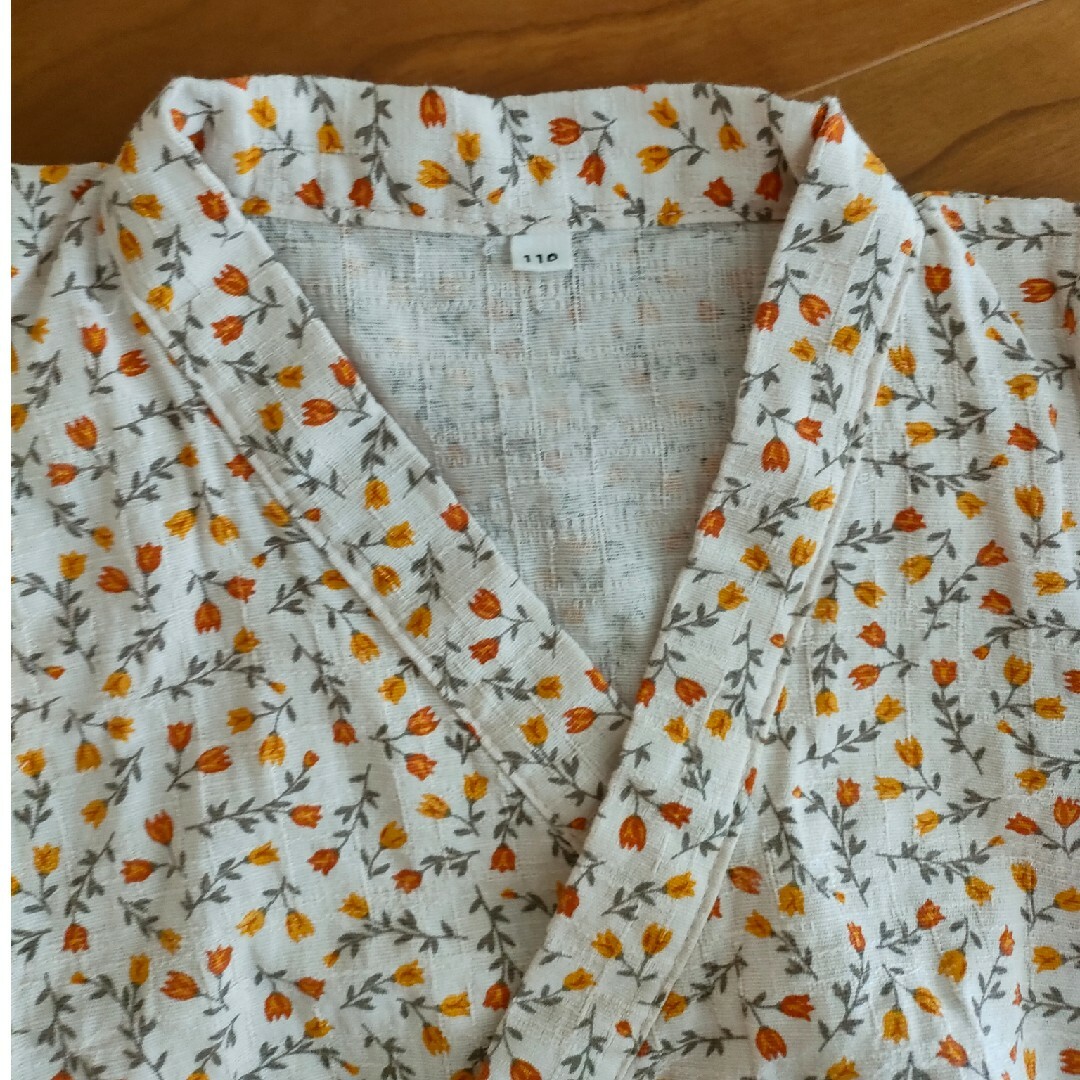 西松屋(ニシマツヤ)の甚平　110 キッズ/ベビー/マタニティのキッズ服女の子用(90cm~)(Tシャツ/カットソー)の商品写真