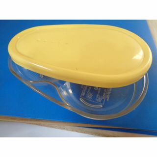 離乳食/すりつぶし部付きの容器とふたのセット◎プラスチック製★黄色/中古(離乳食調理器具)