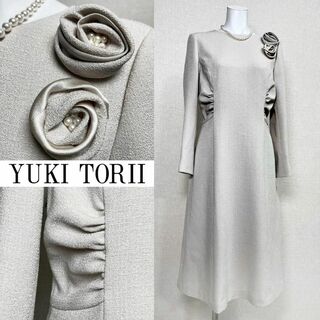 YUKI TORII INTERNATIONAL - ■【美品】ユキトリイ　セレモニー　ほんのり光沢　ウエストギャザー　薔薇