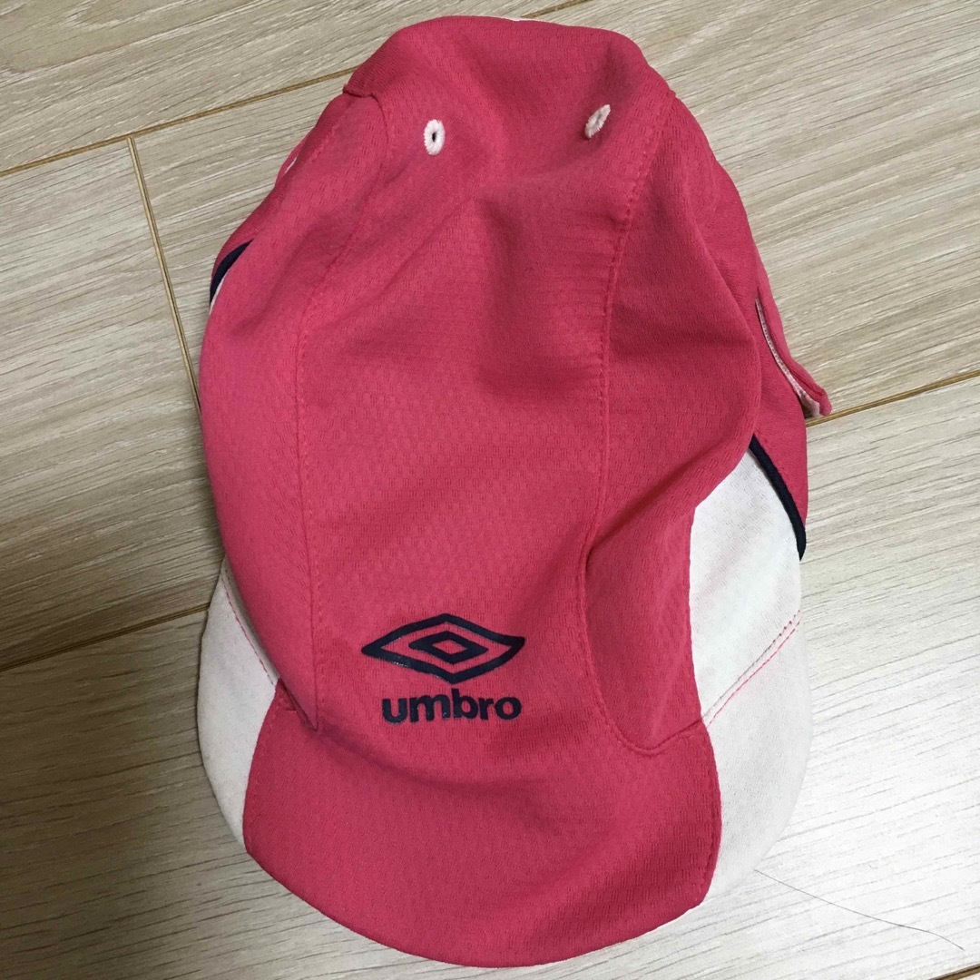 UMBRO(アンブロ)のアンブロ⭐︎キャップ キッズ/ベビー/マタニティのこども用ファッション小物(帽子)の商品写真