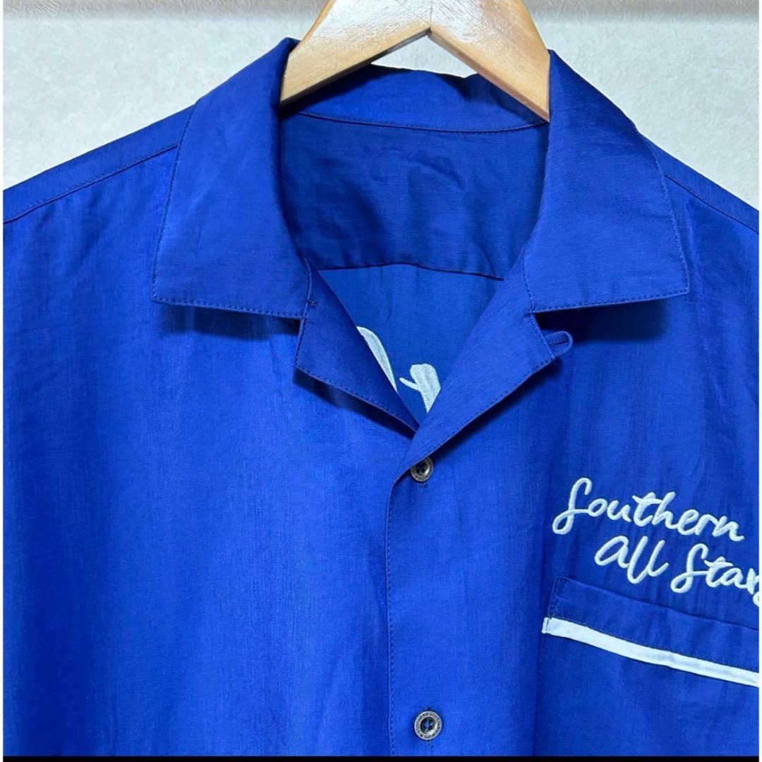美品 サザンオールスターズ 40th 半袖ボウリングシャツ L ブルー エンタメ/ホビーのタレントグッズ(ミュージシャン)の商品写真