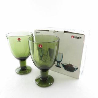 イッタラ(iittala)の未使用 iittala イッタラ Verna ヴェルナ ケルトゥ・ヌルミネン ワイングラス 2客 ペア オリーブ モス 緑 廃盤 北欧 SU6782G (グラス/カップ)