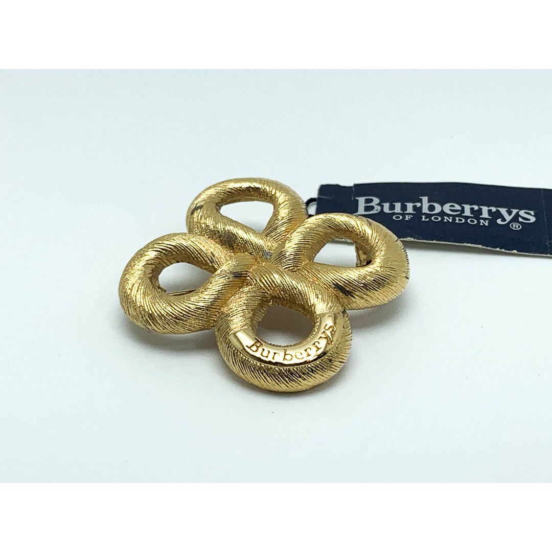 BURBERRY(バーバリー)のBurberrys バーバリーズ GP ゴールドカラー ブローチ ブランド 小物 ジュエリー アクセサリー ヴィンテージ品 ※ポスト投稿でのご発送になります。 レディースのアクセサリー(ブローチ/コサージュ)の商品写真