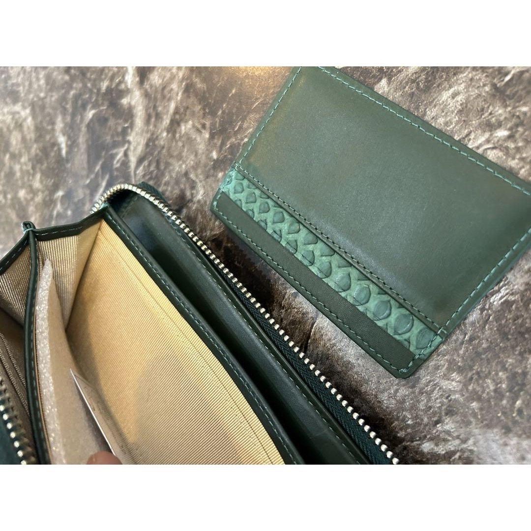 Python パイソン 蛇革 ヘビ革 財布 長財布 ウォレット パスケース付 メンズのファッション小物(長財布)の商品写真