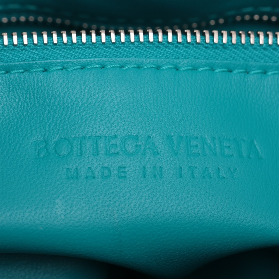 Bottega Veneta(ボッテガヴェネタ)のボッテガヴェネタ パデットカセット レザー  ブルー レディース ショルダ レディースのバッグ(ショルダーバッグ)の商品写真