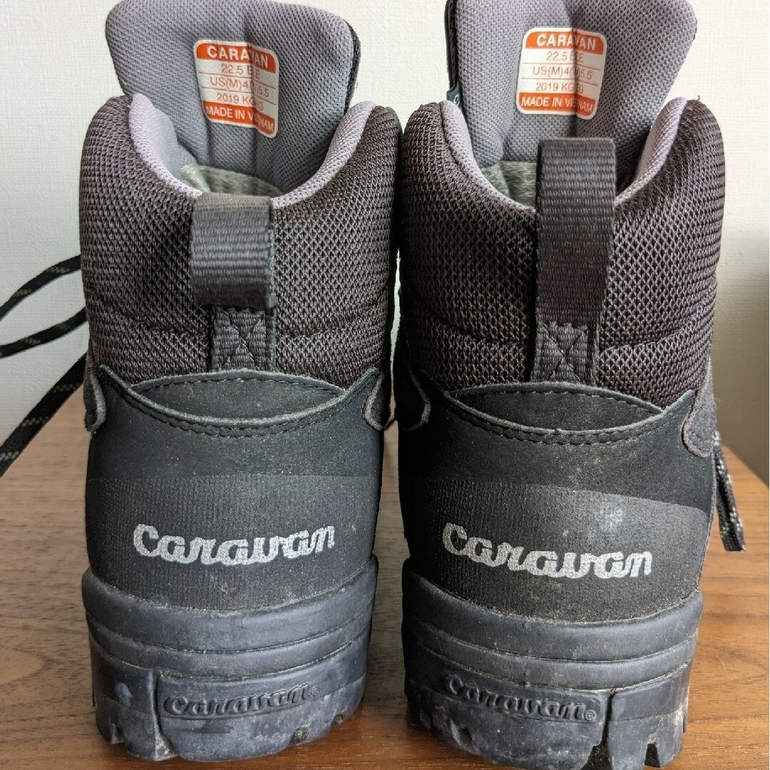 Caravan(キャラバン)のキャラバン　ブラック　登山靴　22.5 スポーツ/アウトドアのアウトドア(登山用品)の商品写真
