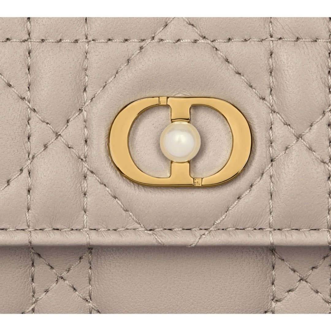 Christian Dior(クリスチャンディオール)の新作 新品 ディオール DIOR JOLIE HIBISCUS ウォレット 財布 レディースのファッション小物(財布)の商品写真