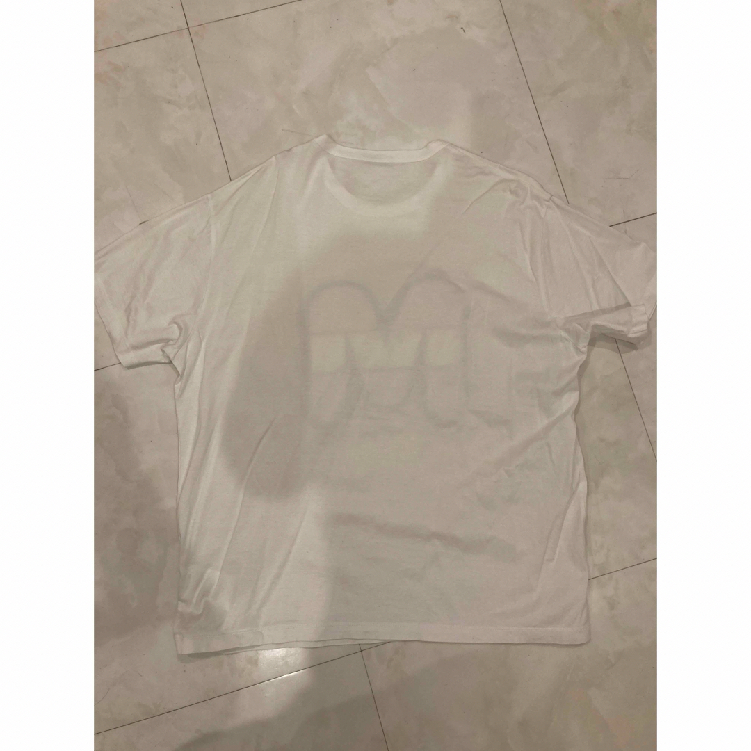 MONCLER(モンクレール)のLサイズ】モンクレール　MONCLER 半袖Tシャツ　ホワイト　センターMロゴ白 メンズのトップス(Tシャツ/カットソー(半袖/袖なし))の商品写真