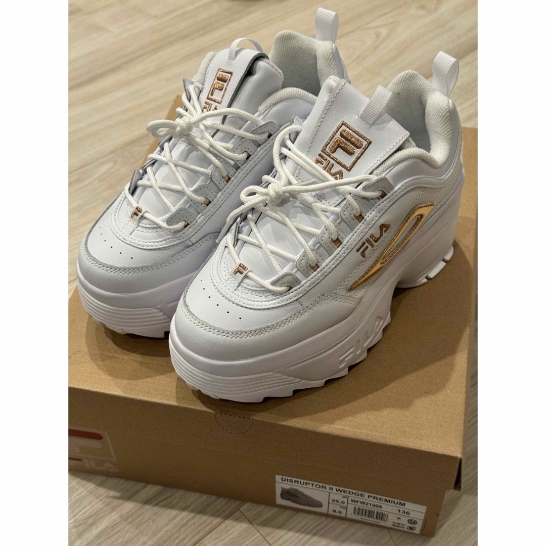 FILA(フィラ)のFILA フィラ DISRUPTOR2 Wedge Premium レディースの靴/シューズ(スニーカー)の商品写真