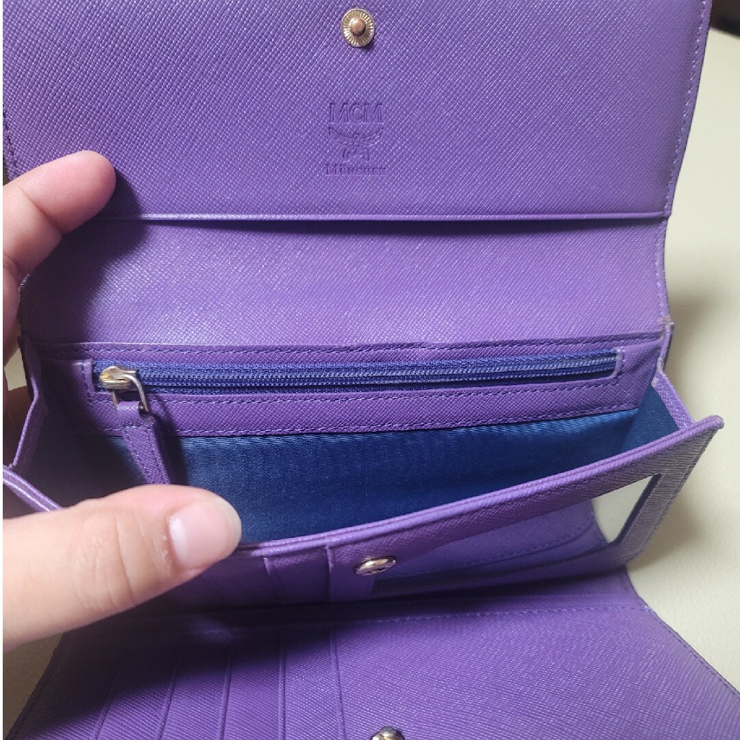 MCM(エムシーエム)のmcm 長財布 レディースのファッション小物(財布)の商品写真