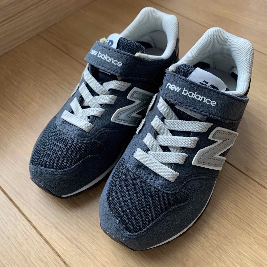 New Balance(ニューバランス)のニューバランス  996 17.5cm キッズ/ベビー/マタニティのキッズ靴/シューズ(15cm~)(スニーカー)の商品写真