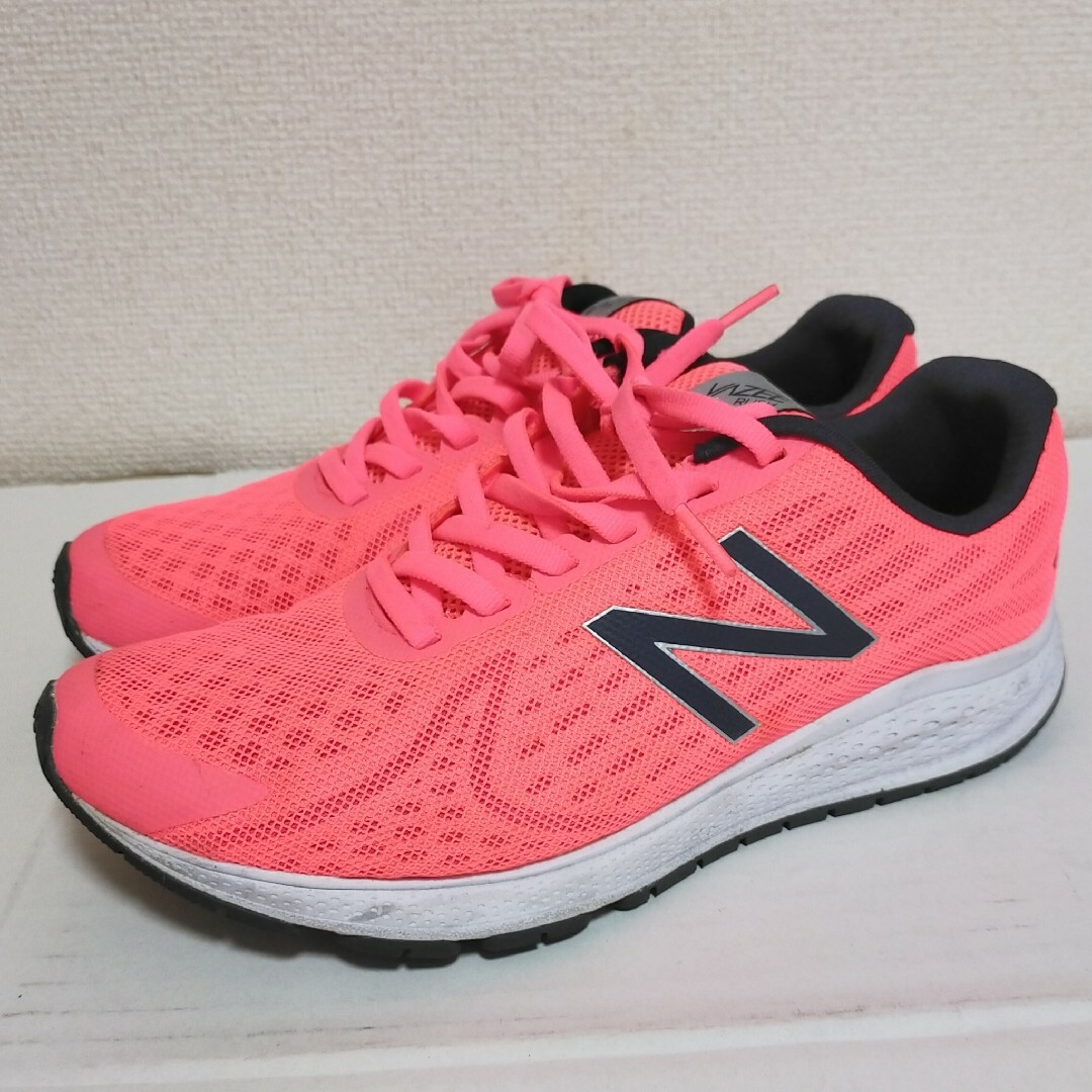 New Balance(ニューバランス)のニューバランス VAZEE RUSH ランニングシューズ ピンク レディースの靴/シューズ(スニーカー)の商品写真