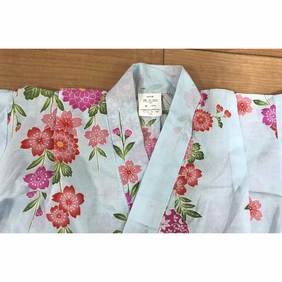 浴衣100サイズ　水色お花柄 キッズ/ベビー/マタニティのキッズ服女の子用(90cm~)(甚平/浴衣)の商品写真