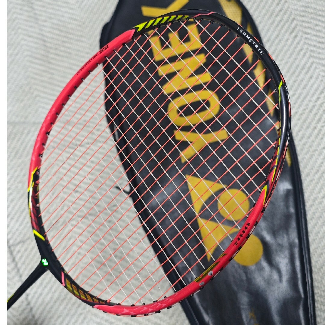 YONEX(ヨネックス)のYONEX VOLTRIC LD FORCEボルトリック リンダンフォース スポーツ/アウトドアのスポーツ/アウトドア その他(バドミントン)の商品写真