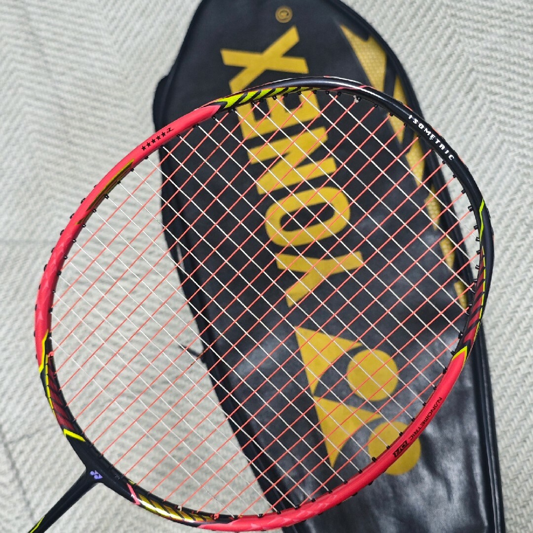 YONEX(ヨネックス)のYONEX VOLTRIC LD FORCEボルトリック リンダンフォース スポーツ/アウトドアのスポーツ/アウトドア その他(バドミントン)の商品写真