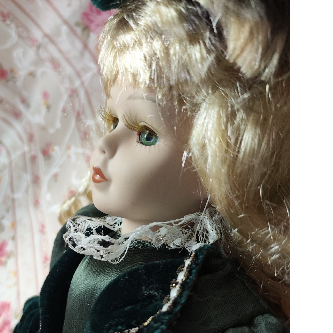 お人形 詳細は不明 エンタメ/ホビーのおもちゃ/ぬいぐるみ(ぬいぐるみ)の商品写真