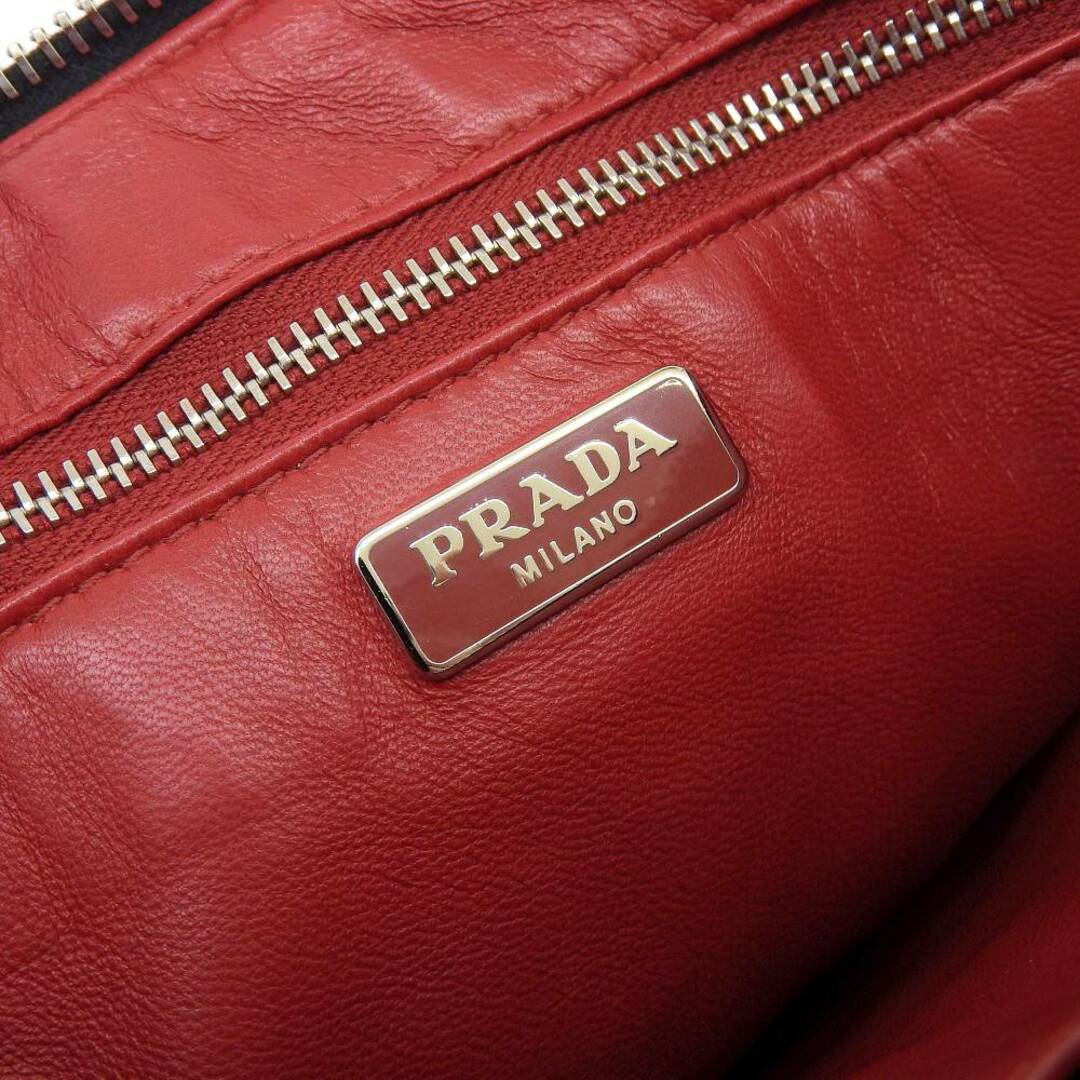 PRADA(プラダ)の【本物保証】 箱・布袋・保付 超美品 プラダ PRADA ギャザー セカンドバッグ クラッチバッグ レザー ブラック 黒 レディースのバッグ(クラッチバッグ)の商品写真