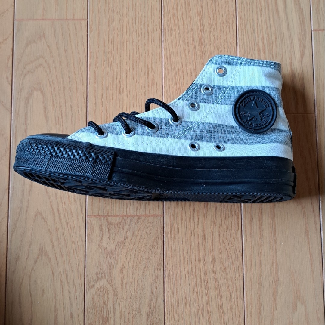 ALL STAR（CONVERSE）(オールスター)のオールスターCONVERSE　ハイカットスニーカー　22cm　未使用品 レディースの靴/シューズ(ブーツ)の商品写真