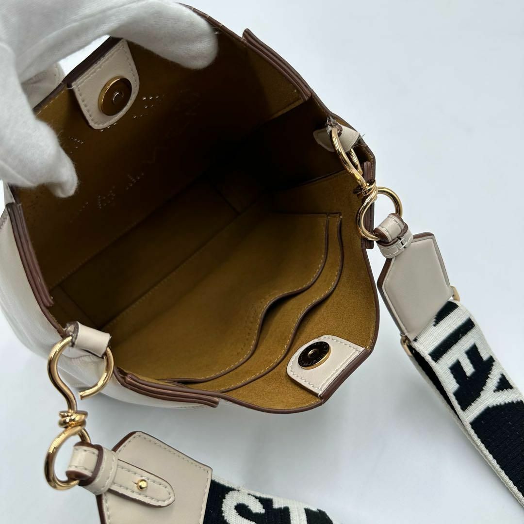 Stella McCartney(ステラマッカートニー)の現行 極美品 ステラマッカートニー サークルロゴ ショルダー パンチング 肩掛け レディースのバッグ(ショルダーバッグ)の商品写真