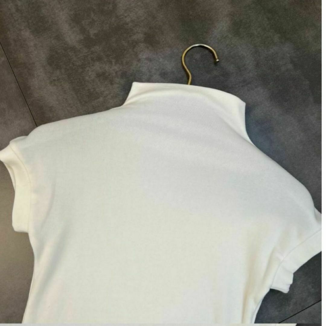 半袖Tシャツ　ハイネック　カットソー　リブニット　白　ハイネック　コットン レディースのトップス(Tシャツ(半袖/袖なし))の商品写真