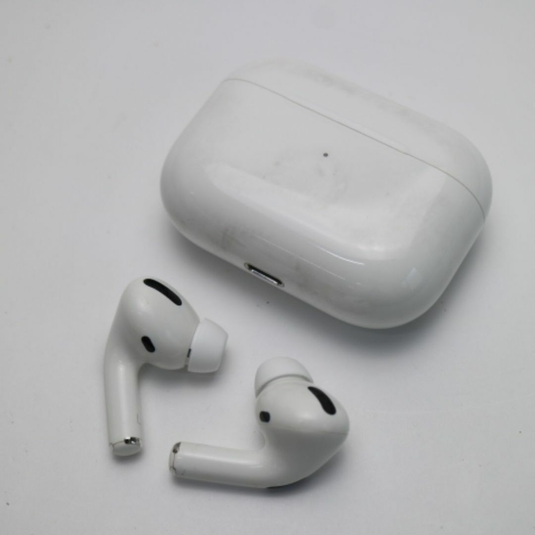 Apple(アップル)の良品中古 AirPods Pro ホワイト  M777 スマホ/家電/カメラのオーディオ機器(ヘッドフォン/イヤフォン)の商品写真