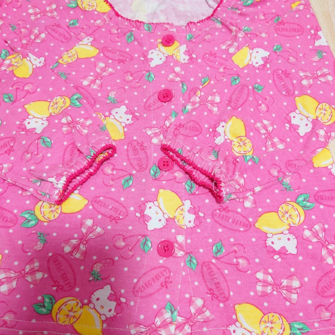 サンリオ(サンリオ)のキティちゃん♡薄手パジャマ♡80 キッズ/ベビー/マタニティのキッズ服女の子用(90cm~)(パジャマ)の商品写真