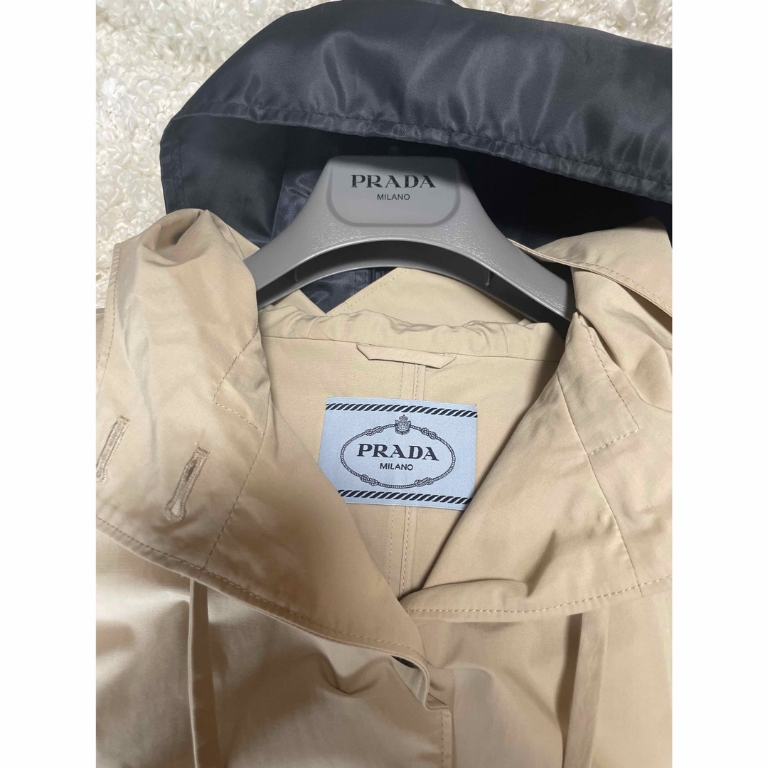 PRADA(プラダ)の美品✨PRADA 春夏コート レディースのジャケット/アウター(その他)の商品写真