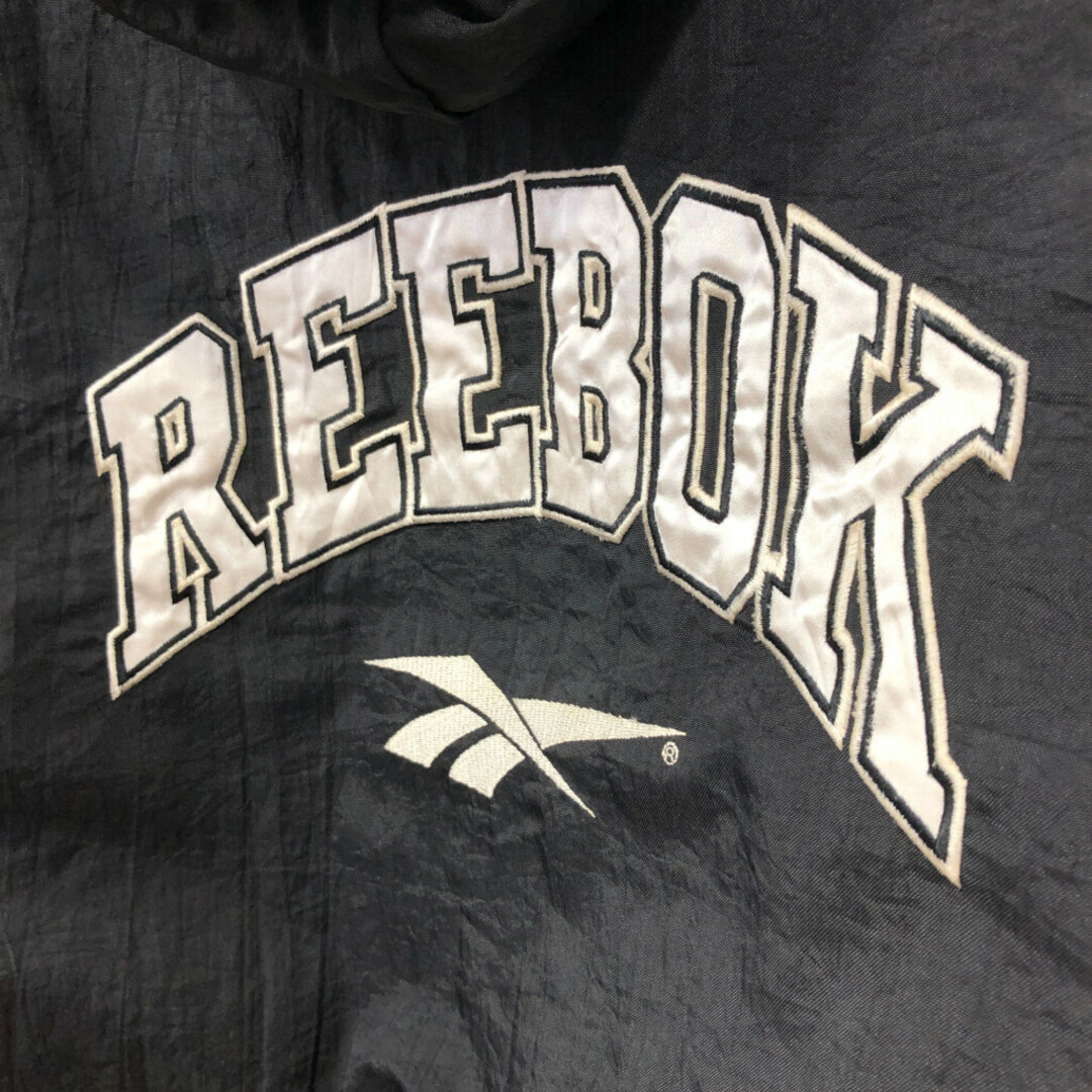 Reebok(リーボック)の90年代 Reebok リーボック 中綿 ナイロンジャケット スポーツ ワンポイント ブラック (メンズ S) 中古 古着 Q6639 メンズのジャケット/アウター(その他)の商品写真
