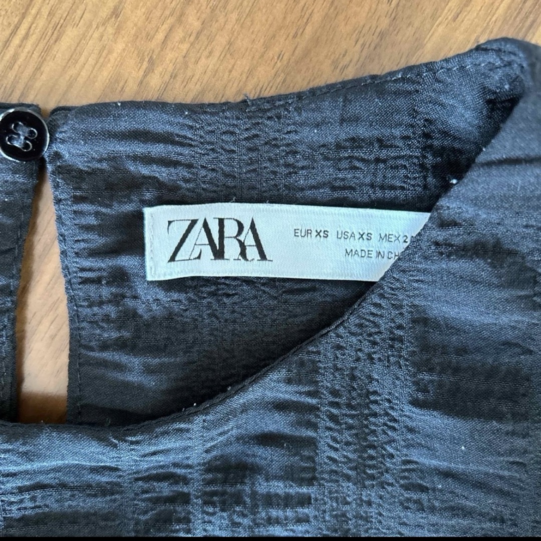 ZARA(ザラ)のZARAワンピースXS レディースのワンピース(ひざ丈ワンピース)の商品写真