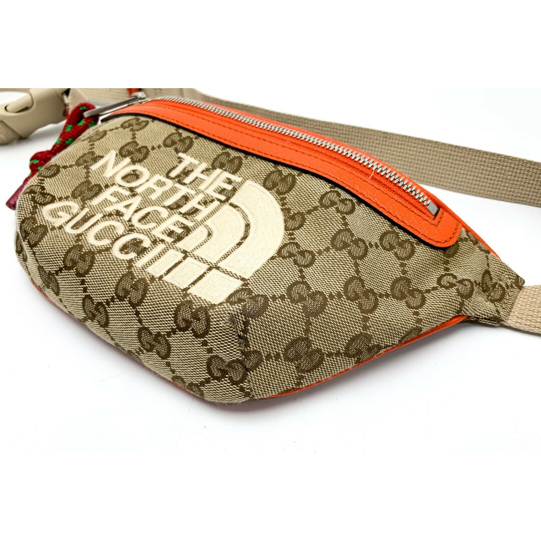 Gucci(グッチ)のGUCCI×THE NORTH FACE グッチ×ザ ノースフェイス オレンジ コラボ GGキャンバス ボディバッグ 650299 バック 鞄 カバン ブランド レディースのバッグ(ショルダーバッグ)の商品写真