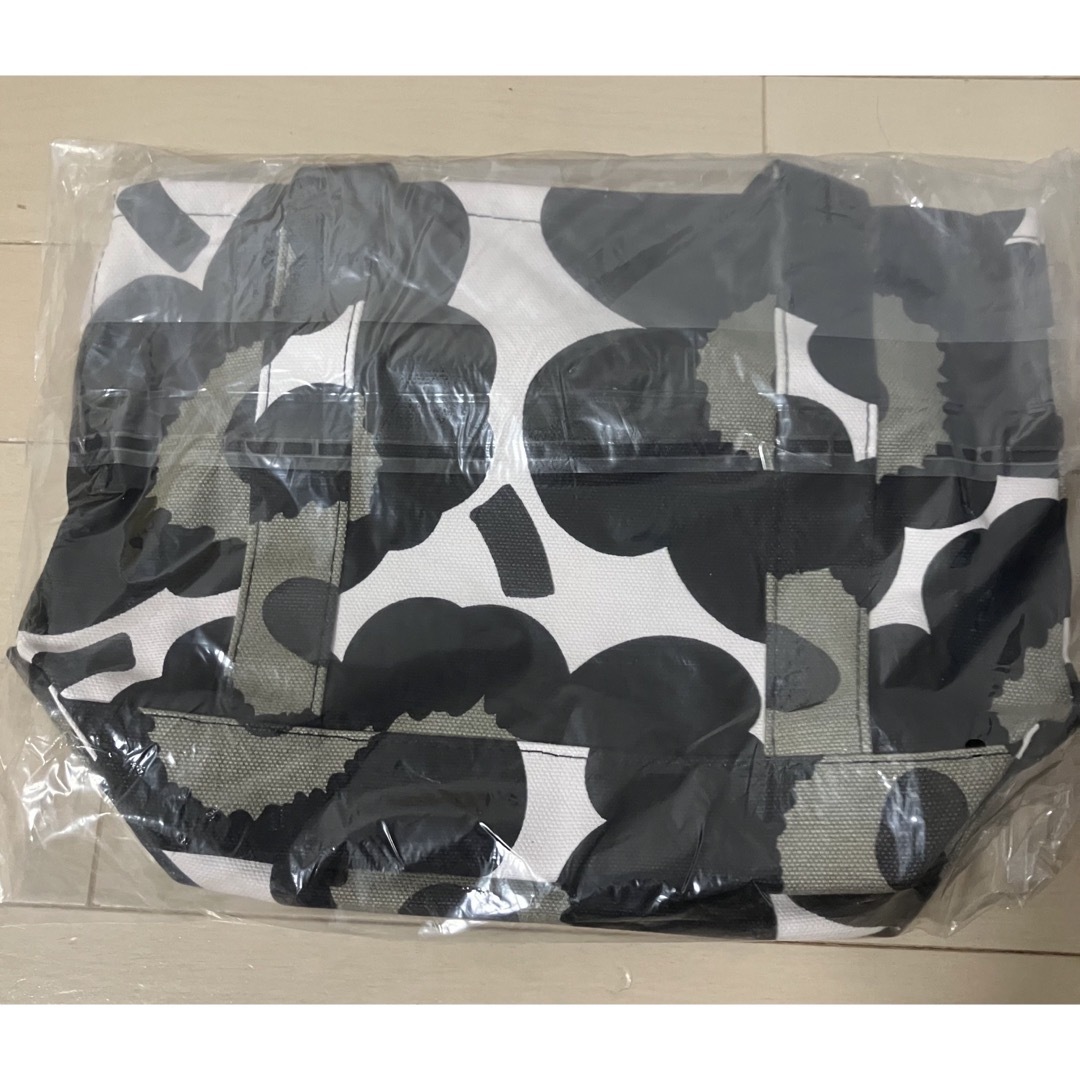 marimekko(マリメッコ)の新品 marimekko  マリメッコ　トート　セイディ　ウニッコ　ブラック　黒 レディースのバッグ(トートバッグ)の商品写真