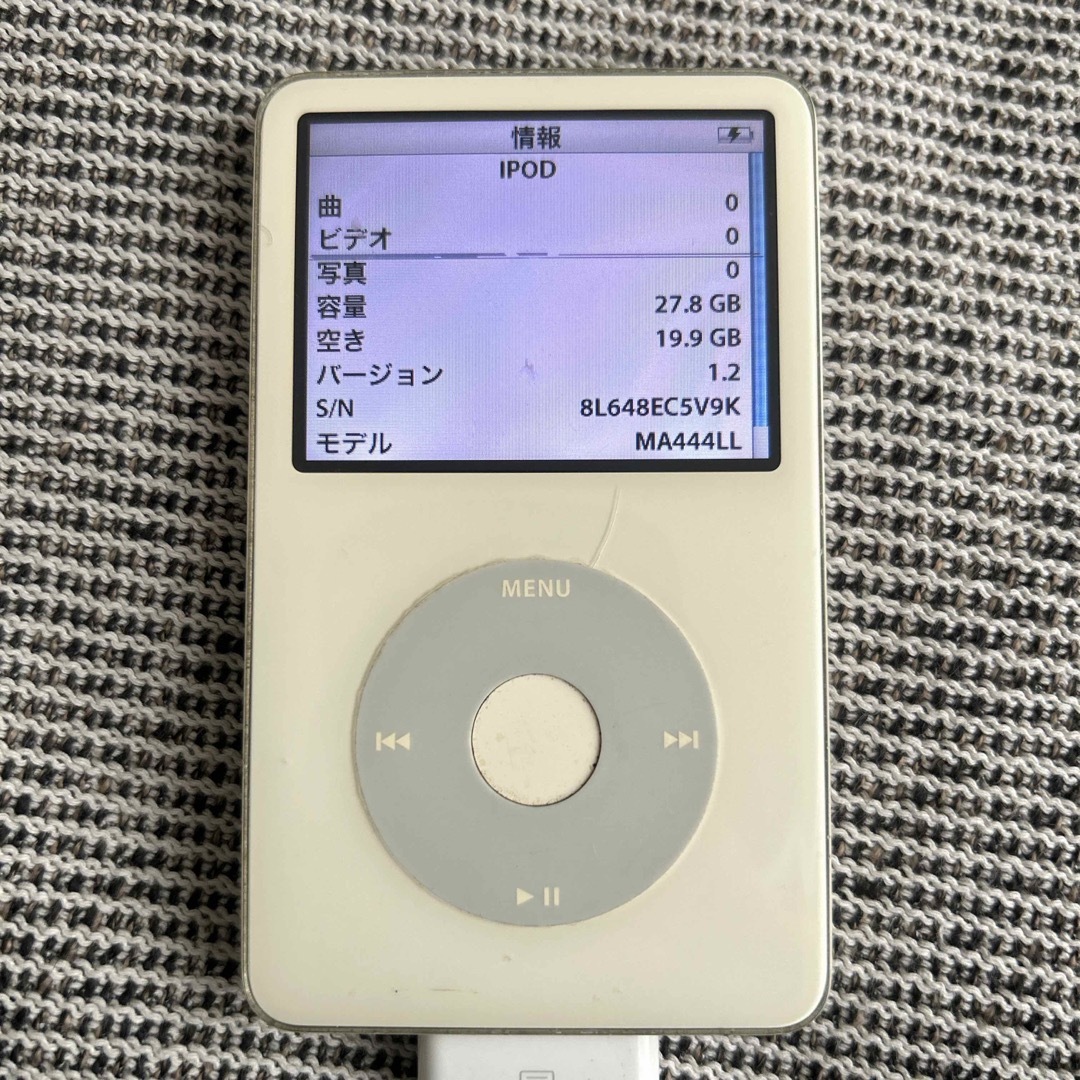 Apple(アップル)の【ジャンク】iPod classic ✰ 30GB （MODEL：A1136） スマホ/家電/カメラのオーディオ機器(ポータブルプレーヤー)の商品写真