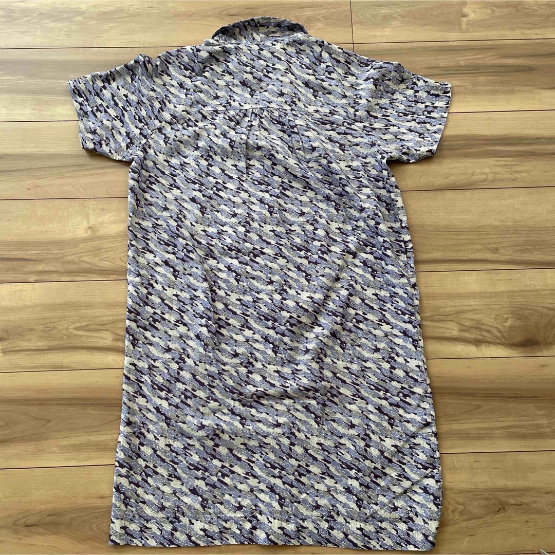 婦人服 ハーフボタン 半袖ロングシャツ 半袖ブラウス　古着屋で購入 レディースのトップス(シャツ/ブラウス(半袖/袖なし))の商品写真