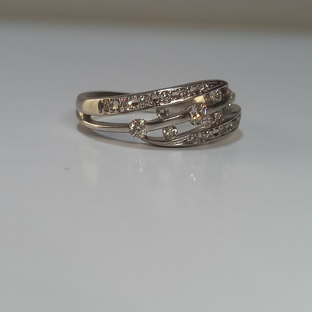 プラチナ900　ダイヤモンドリング レディースのアクセサリー(リング(指輪))の商品写真