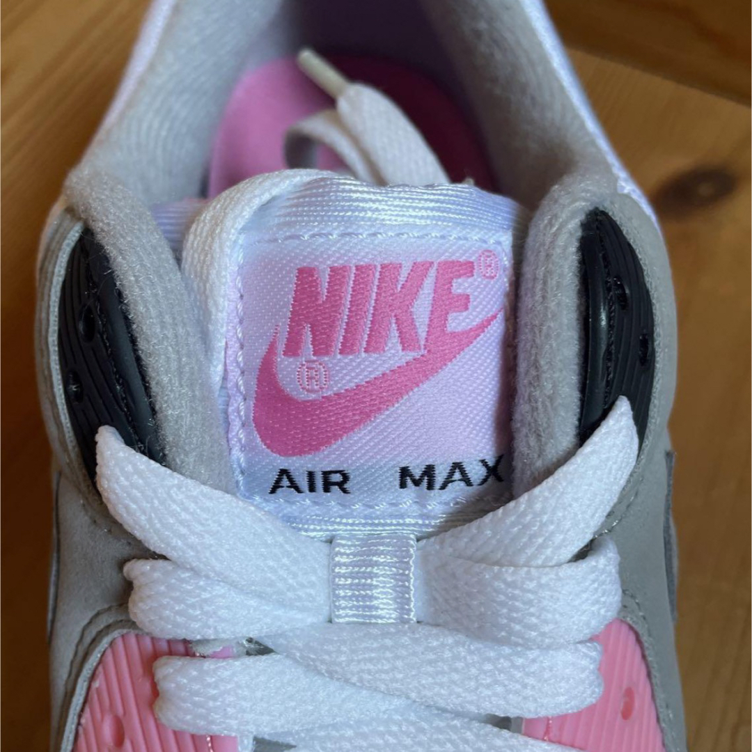 NIKE(ナイキ)のカッシィカッシィ様【新品・未使用】NIKE AIR MAX 90  25.0cm レディースの靴/シューズ(スニーカー)の商品写真