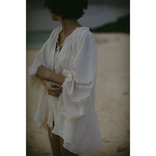 Volume Sleeve Cover Up Off White