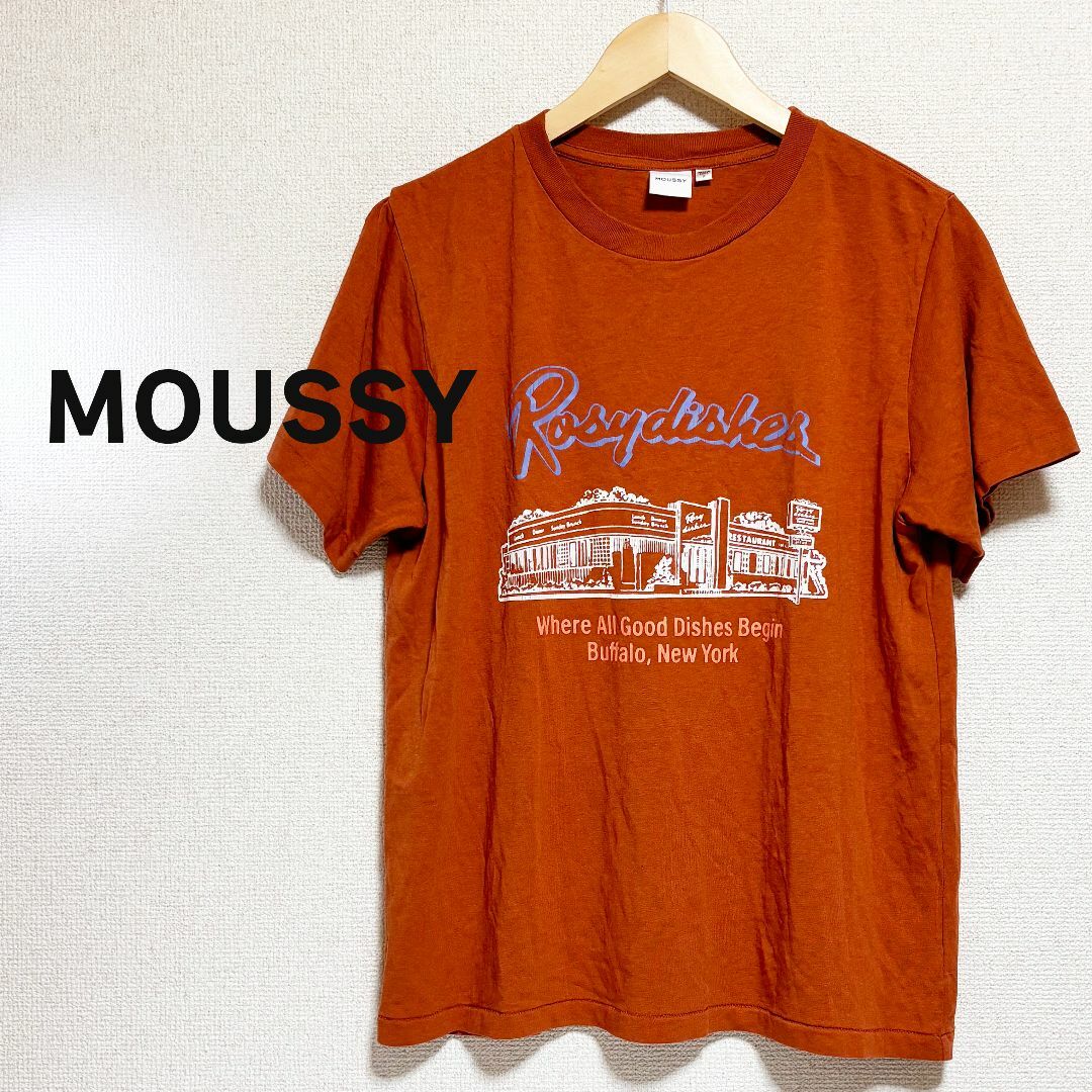 moussy(マウジー)のMOUSSY　マウジー　半袖　Tシャツ　カットソー　ブラウン　茶色　プリント レディースのトップス(Tシャツ(半袖/袖なし))の商品写真