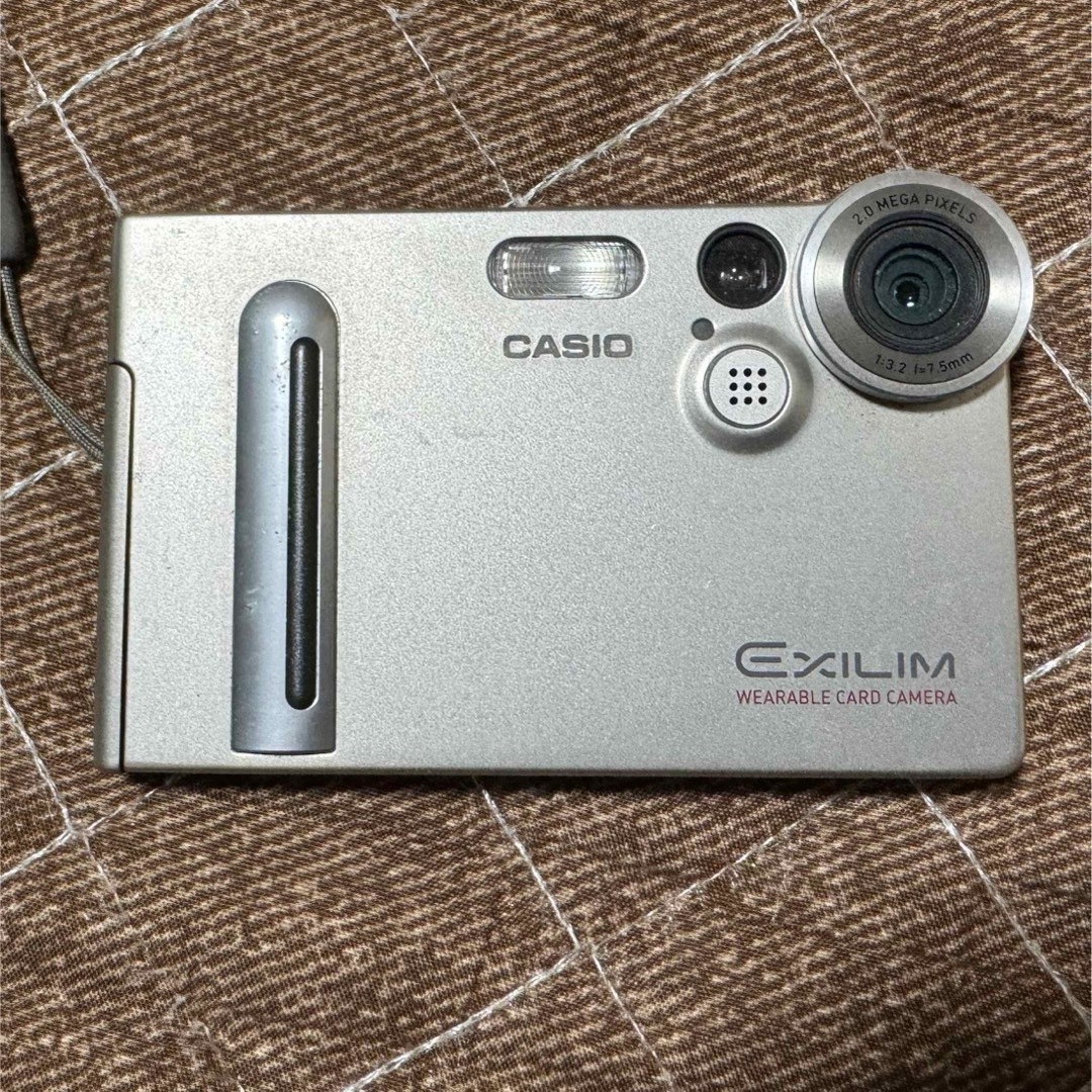 カシオ　EXILIM デジカメ　 スマホ/家電/カメラのカメラ(コンパクトデジタルカメラ)の商品写真