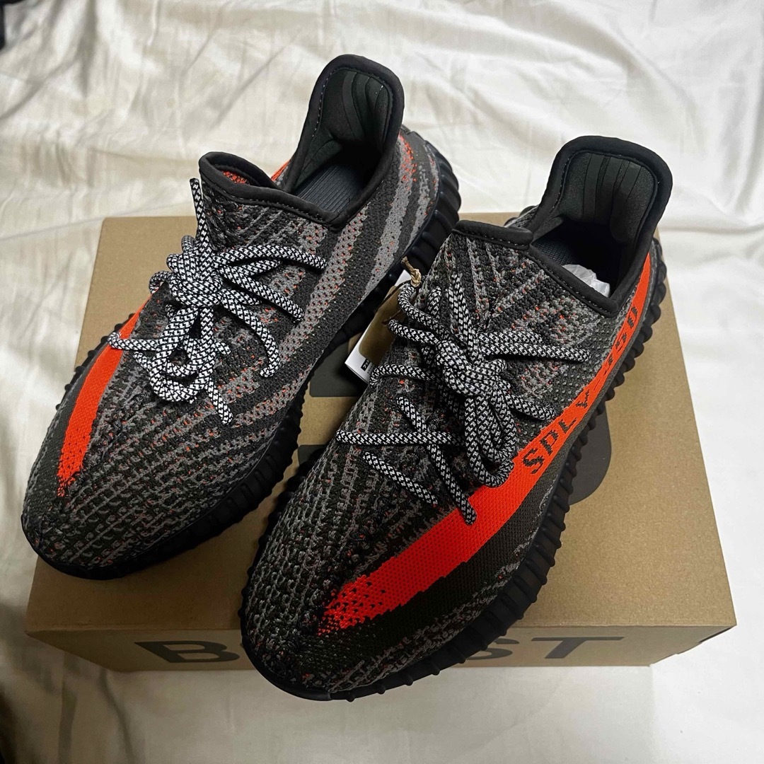 YEEZY（adidas）(イージー)のAdidas YEEZY Boost 350 V2 イージーブースト350 メンズの靴/シューズ(スニーカー)の商品写真