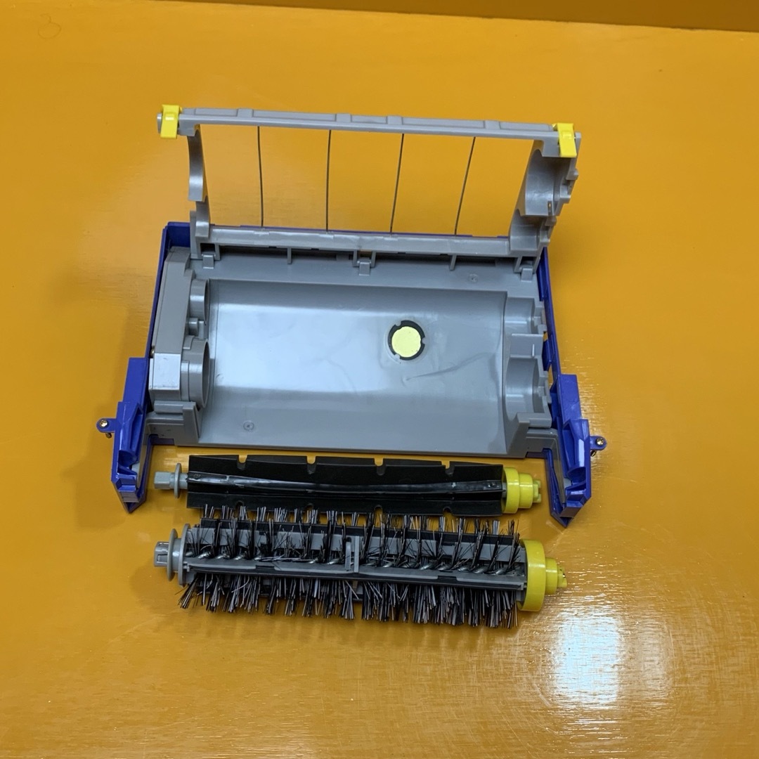 iRobot(アイロボット)のルンバ純正のメインブラシモジュール スマホ/家電/カメラの生活家電(掃除機)の商品写真