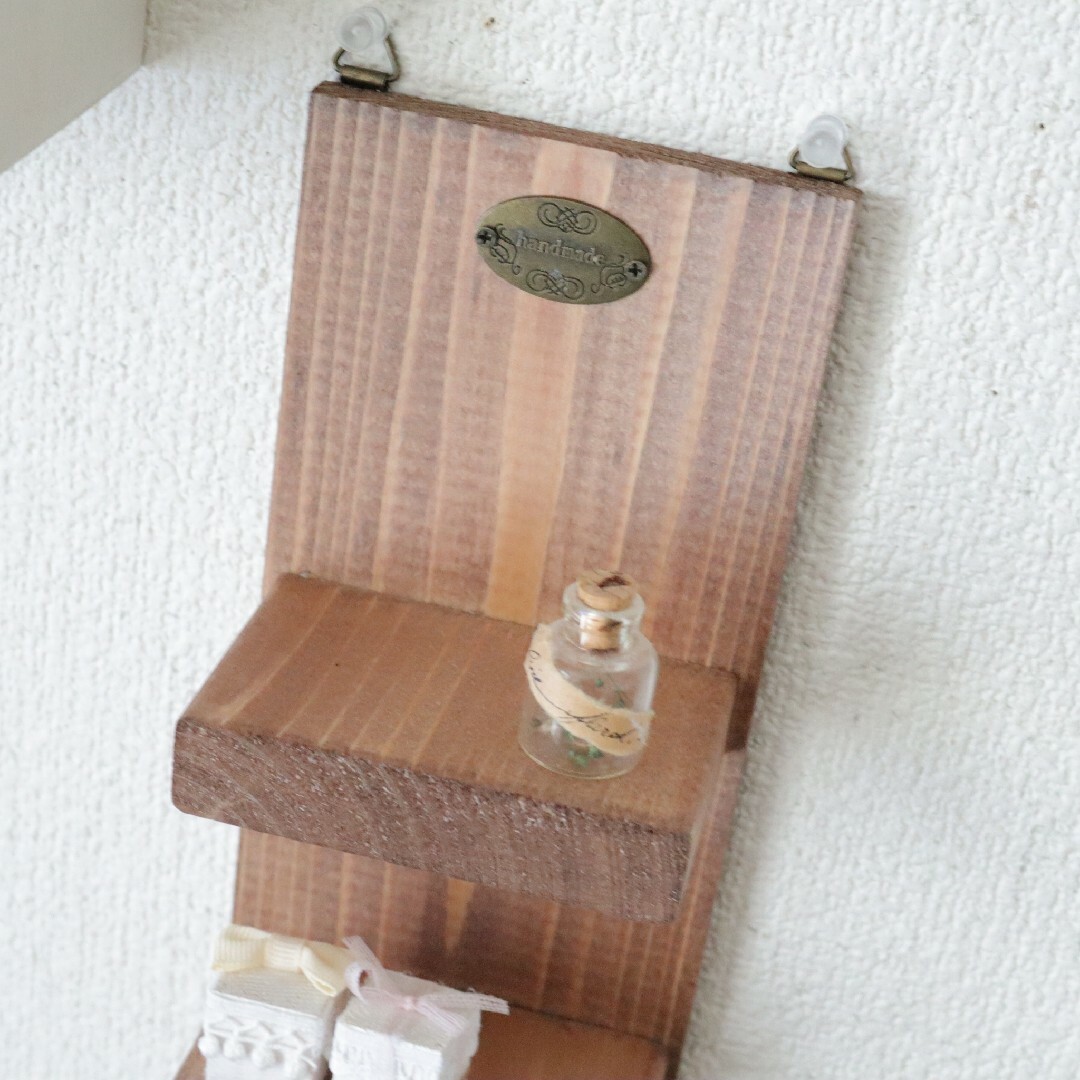 アンティーク風 壁掛けラック 　ブラウン　ハンドメイド雑貨 ハンドメイドのインテリア/家具(インテリア雑貨)の商品写真