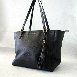 マイケルコース(Michael Kors)のMICHAELKORSマイケルコース　レザートートバッグ　タッセル　シボ革　A4(トートバッグ)