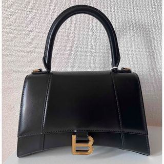 バレンシアガ(Balenciaga)の期間限定！新品未使用⭐︎バレンシアガ Hourglass S ブラック(ハンドバッグ)