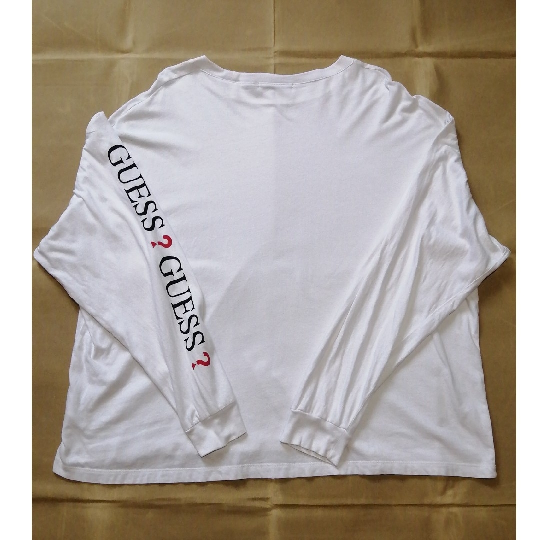 GUESS(ゲス)のGUESS　Mサイズ　プリントロゴロングTシャツ　ホワイト メンズのトップス(Tシャツ/カットソー(七分/長袖))の商品写真