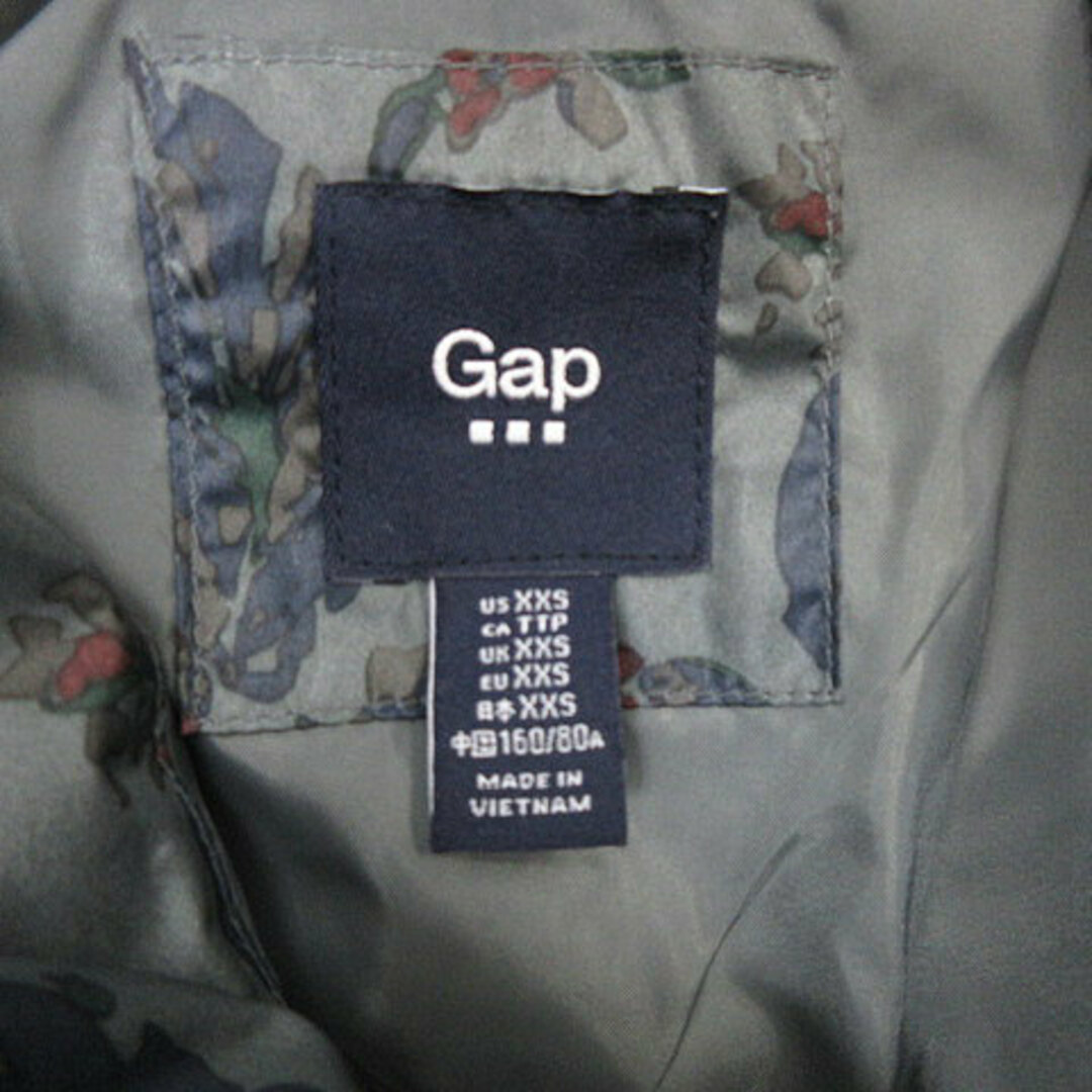 GAP(ギャップ)のギャップ GAP 花柄 総柄 中綿入り  ナイロン ジャケット  XXS レディースのジャケット/アウター(その他)の商品写真