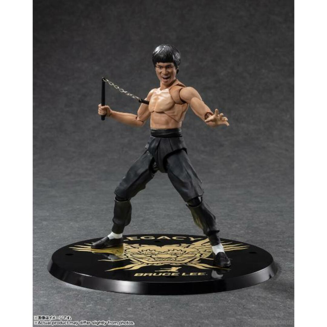 BANDAI(バンダイ)のS.H.Figuarts(フィギュアーツ) ブルース・リー -LEGACY 50th Ver.- BRUCE LEE 完成品 可動フィギュア バンダイスピリッツ エンタメ/ホビーのフィギュア(アニメ/ゲーム)の商品写真